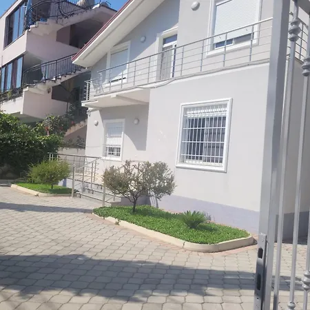 Gemelle Villa *